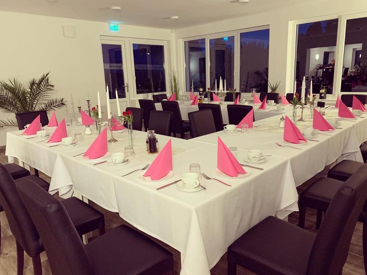 Hotel&Restaurant Rosenhof Bergen  Buitenkant foto